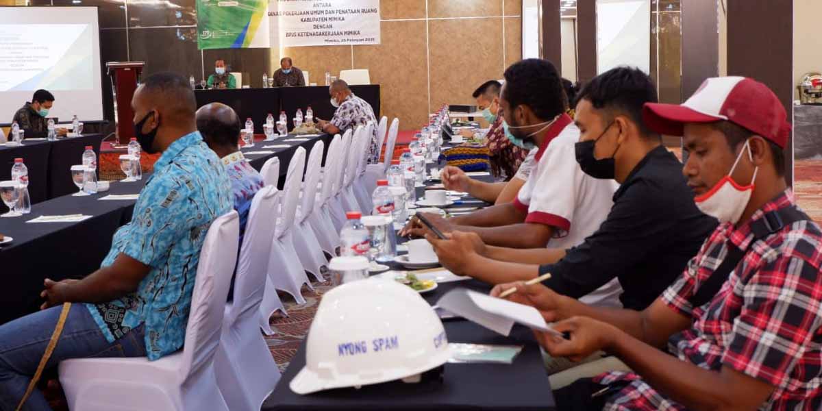 kerja-berisiko-jaminan-sosial-perlu-bagi-pekerja-konstruksi